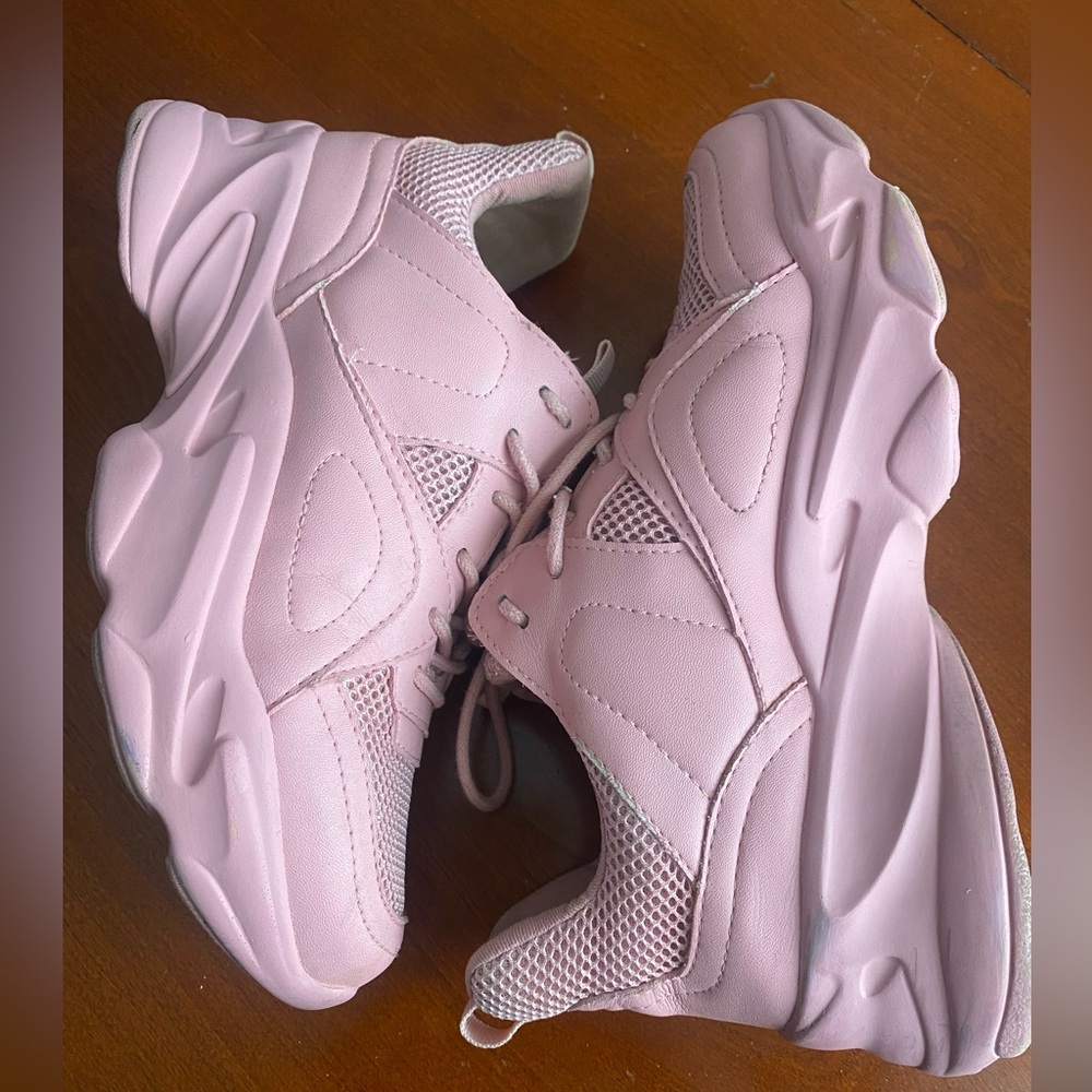 Steve Madden Possession Sneakers